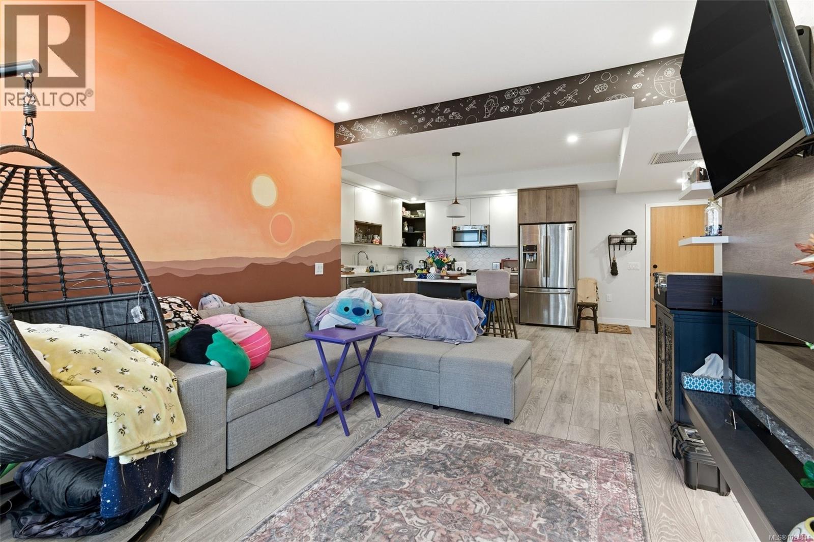 #304 950 WHIRLAWAY CRES - 9