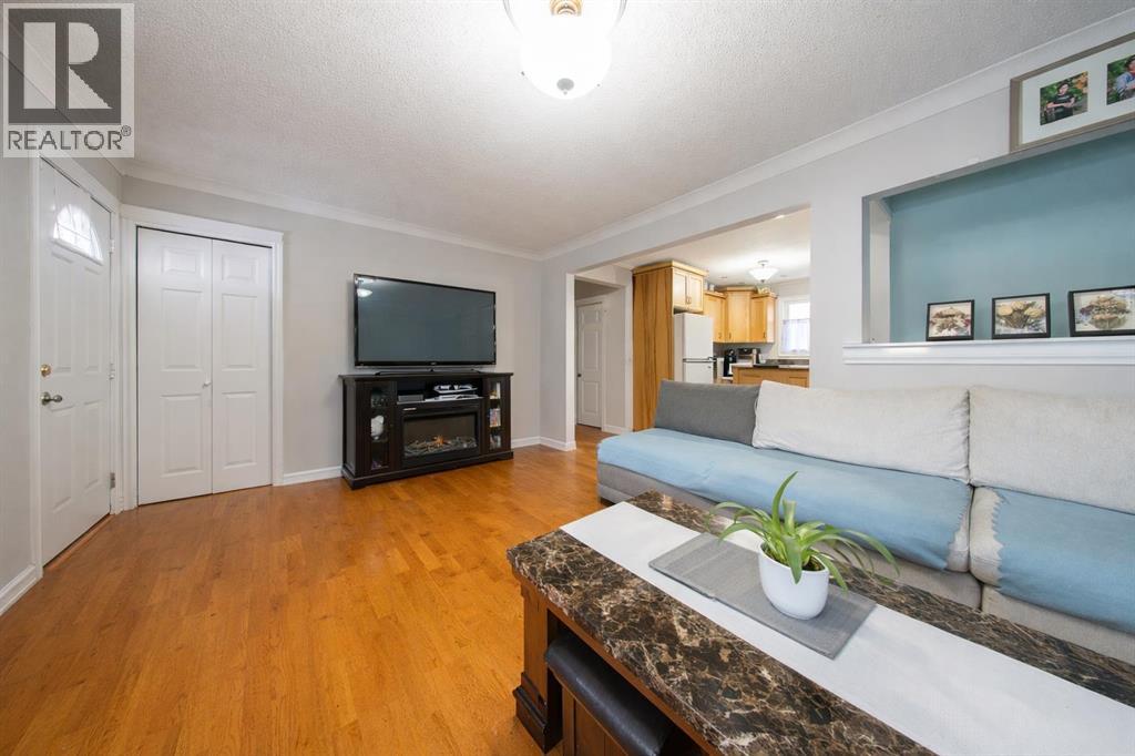 5008 43 Avenue Close, Ponoka