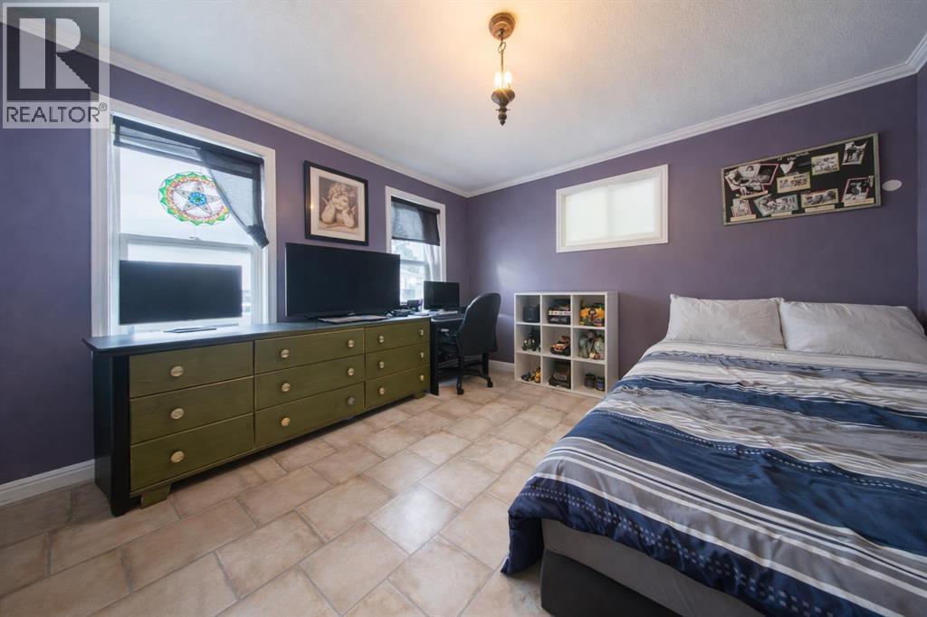 5008 43 Avenue Close, Ponoka