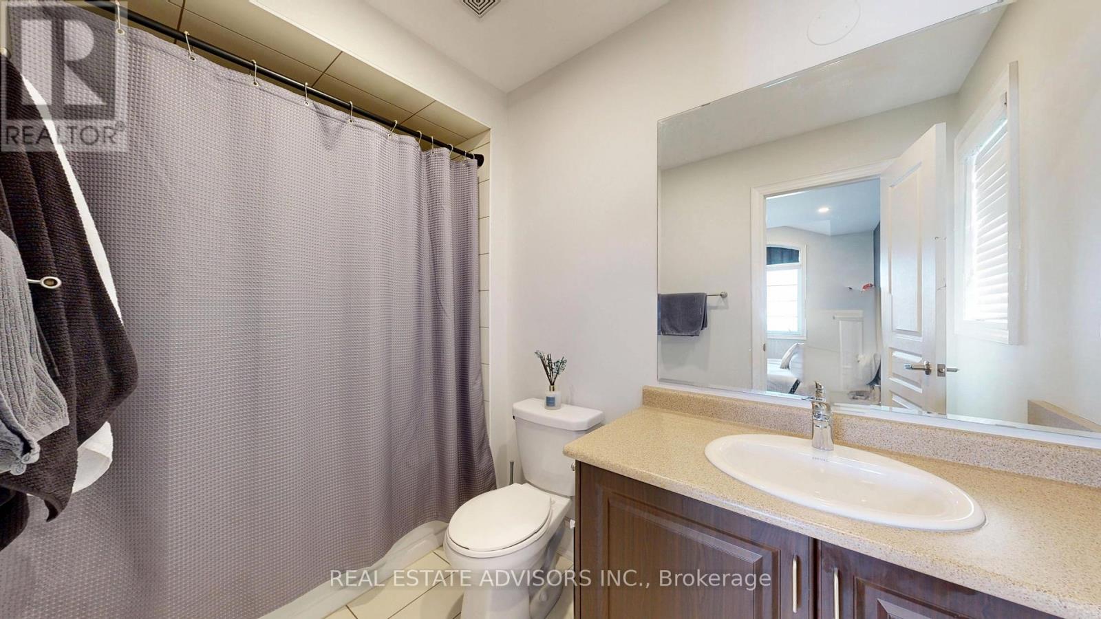 129 SQUIRE ELLIS DRIVE - 42