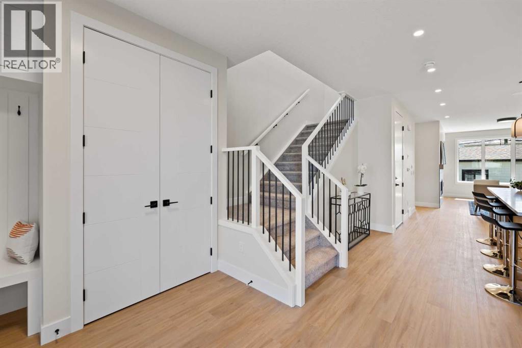 Single Family House for Sale in   Avenue NW Bowness Calgary 