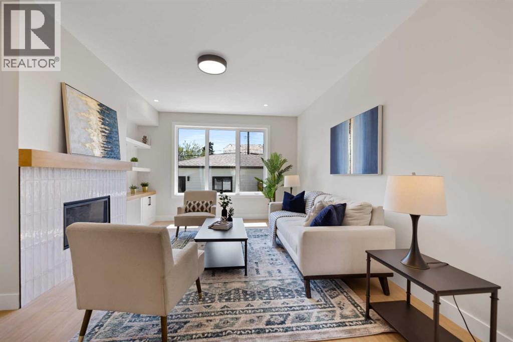 Single Family House for Sale in   Avenue NW Bowness Calgary 