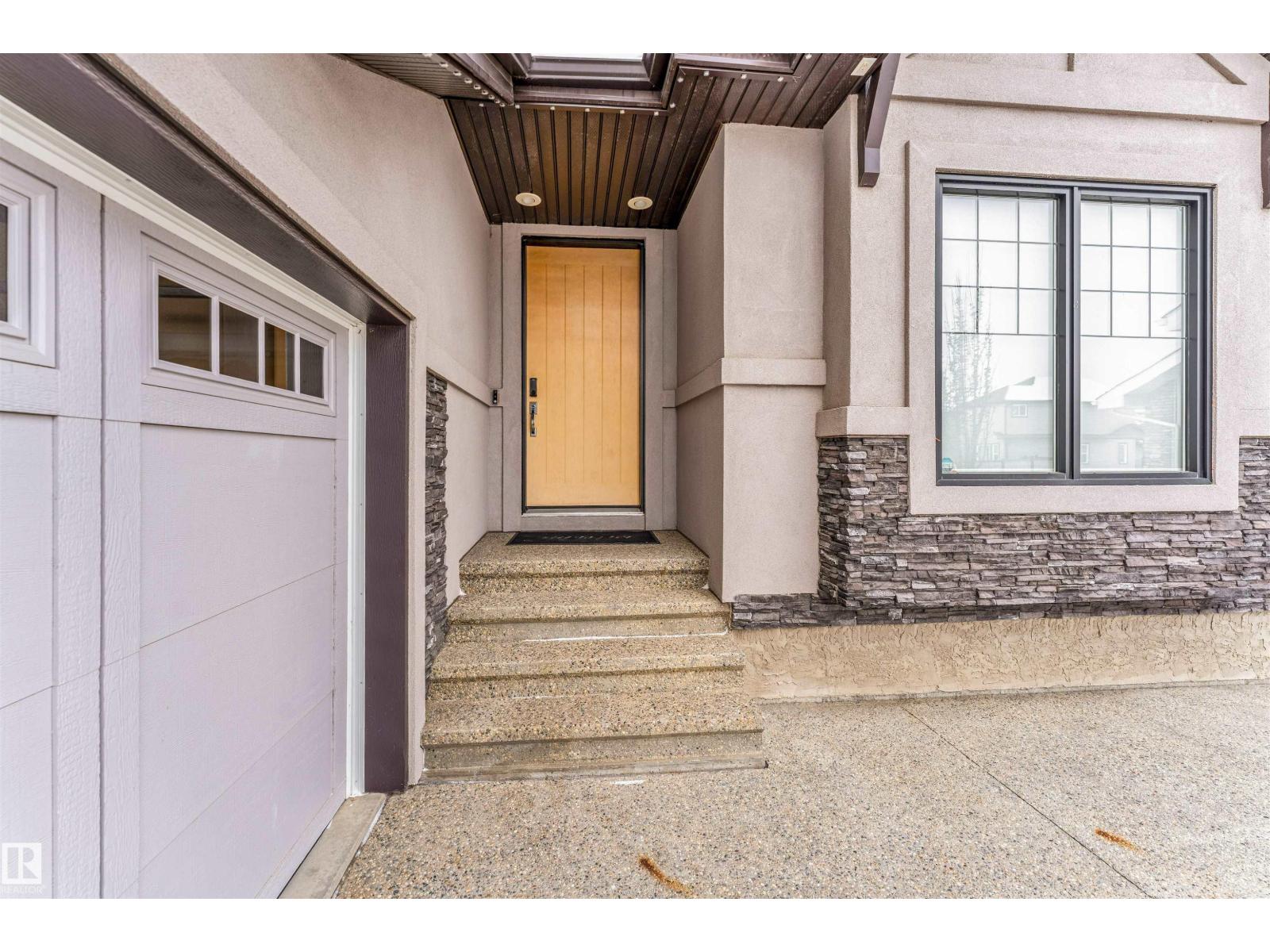 656 180 ST SW, Edmonton