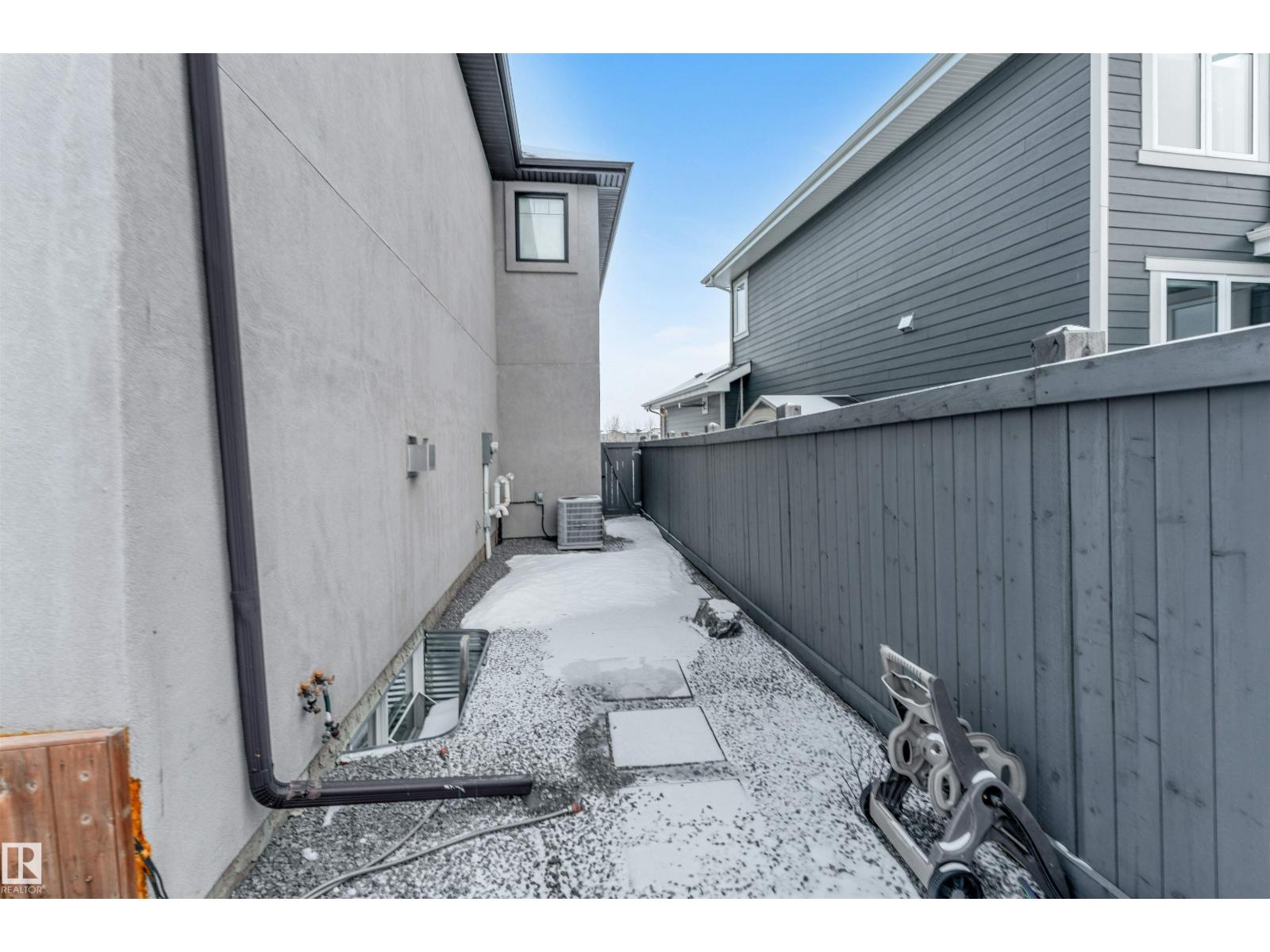 656 180 ST SW, Edmonton