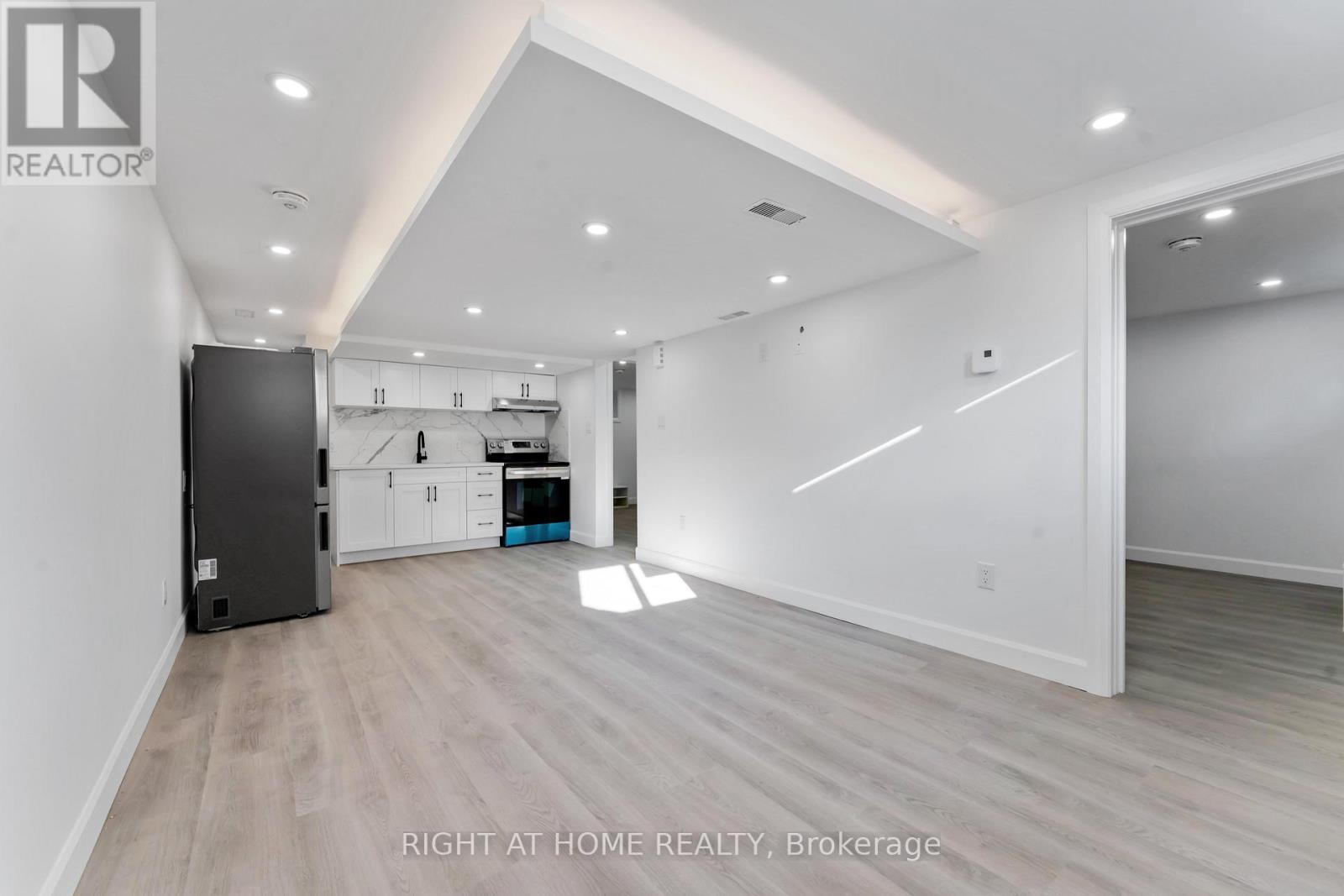 2700 PRISCILLA STREET - 30