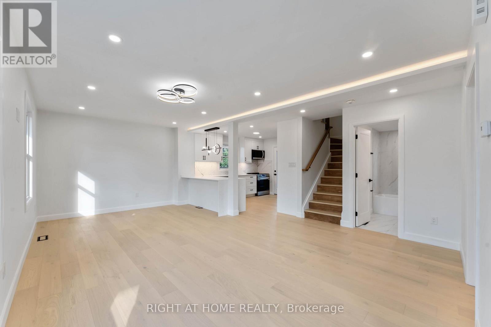2700 PRISCILLA STREET - 6