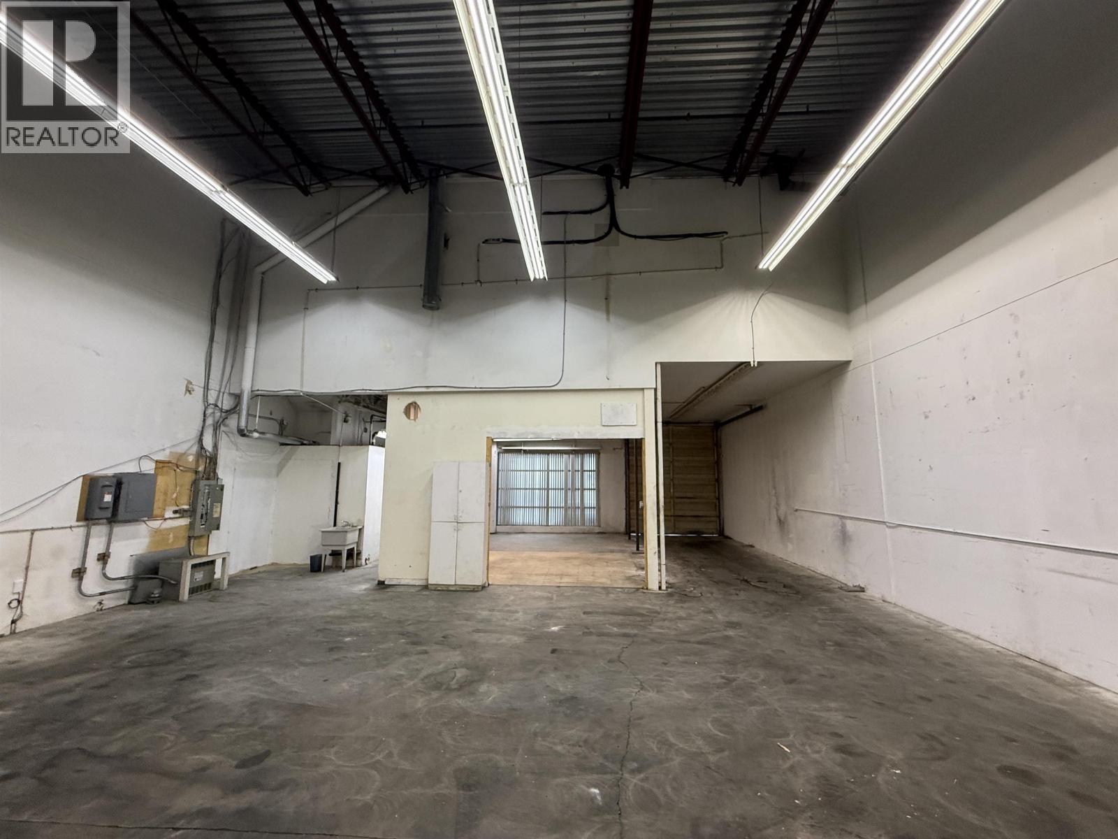 Industrial in Burnaby - Image 8