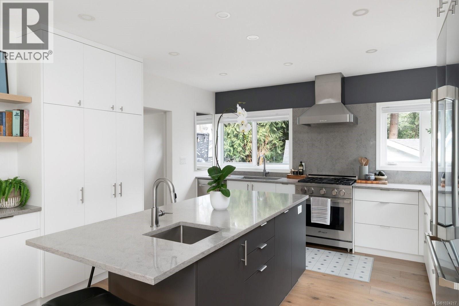  1980 Fairfield Road, Victoria