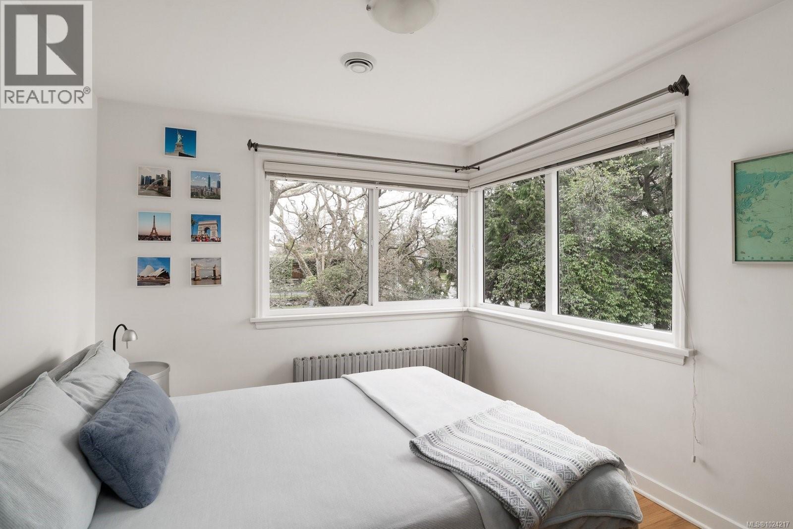  1980 Fairfield Road, Victoria