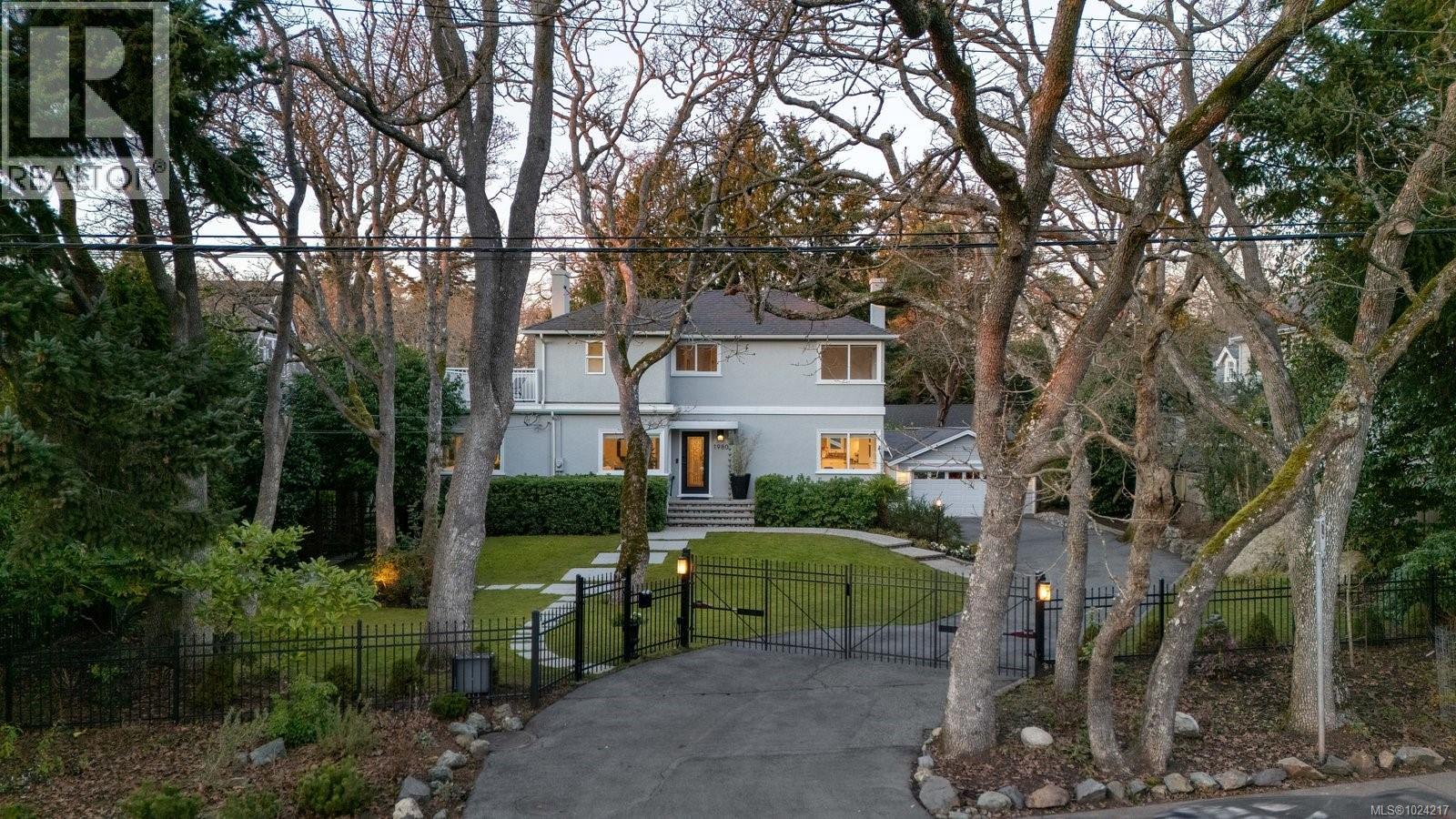  1980 Fairfield Road, Victoria