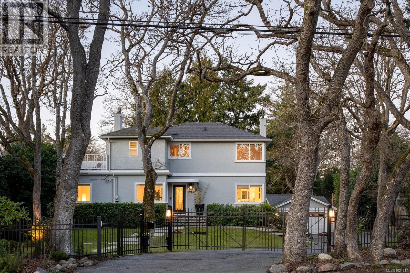  1980 Fairfield Road, Victoria