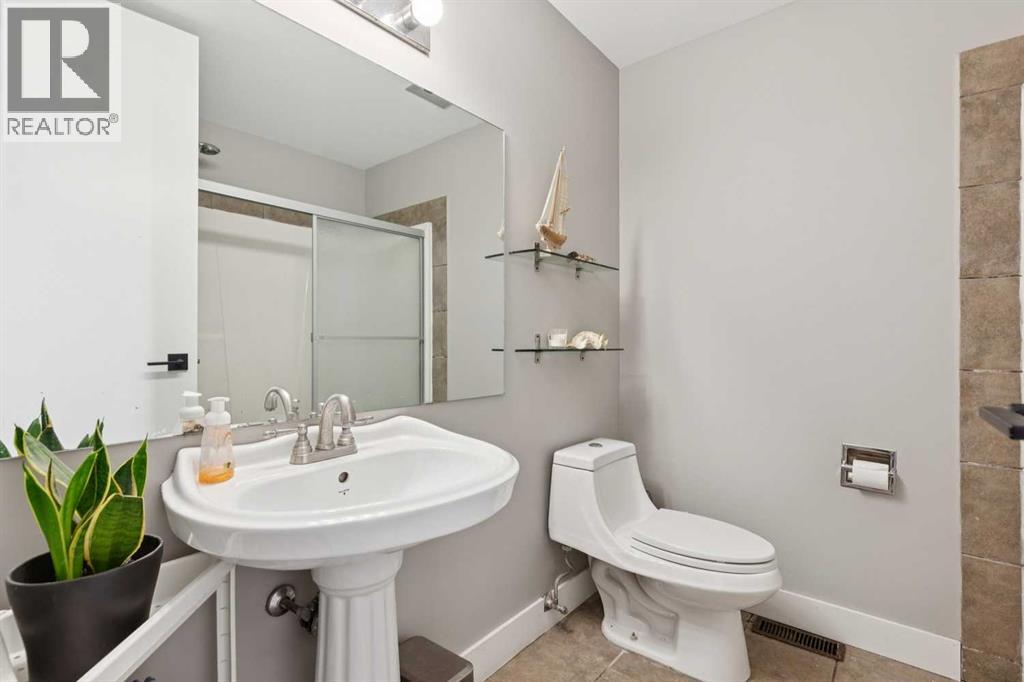 Single Family House Bungalow for Sale in  Silverdale Drive NW Silver Springs Calgary 