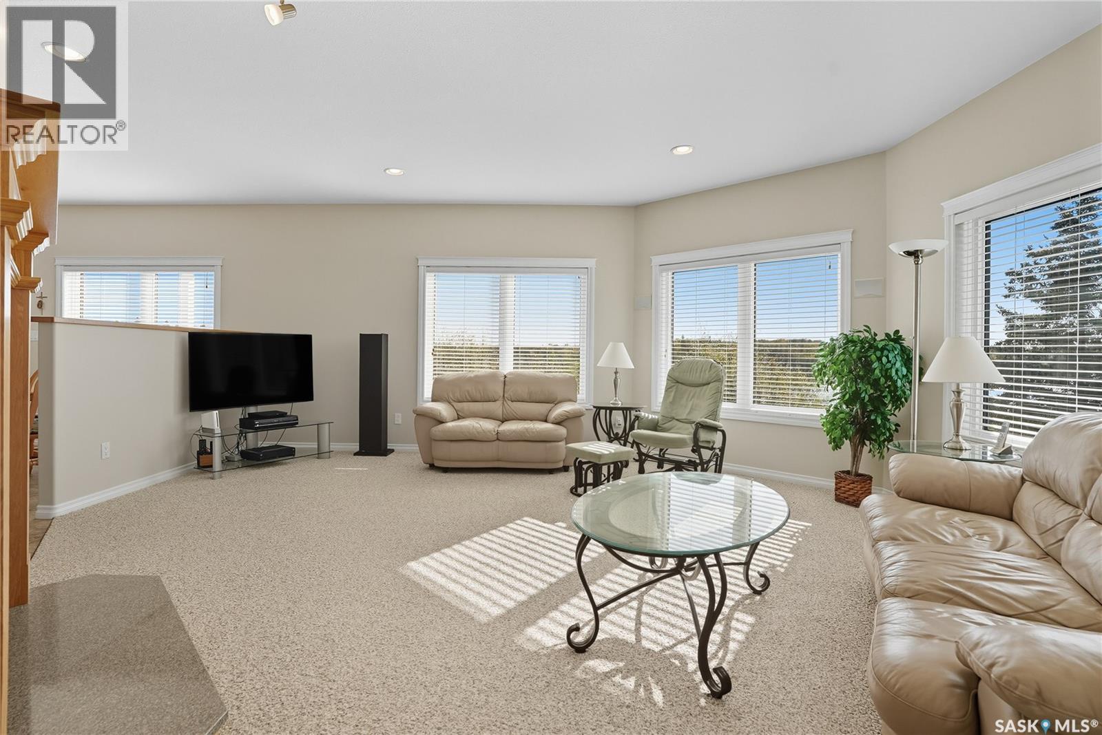 119 Aspen CRESCENT — photo 29