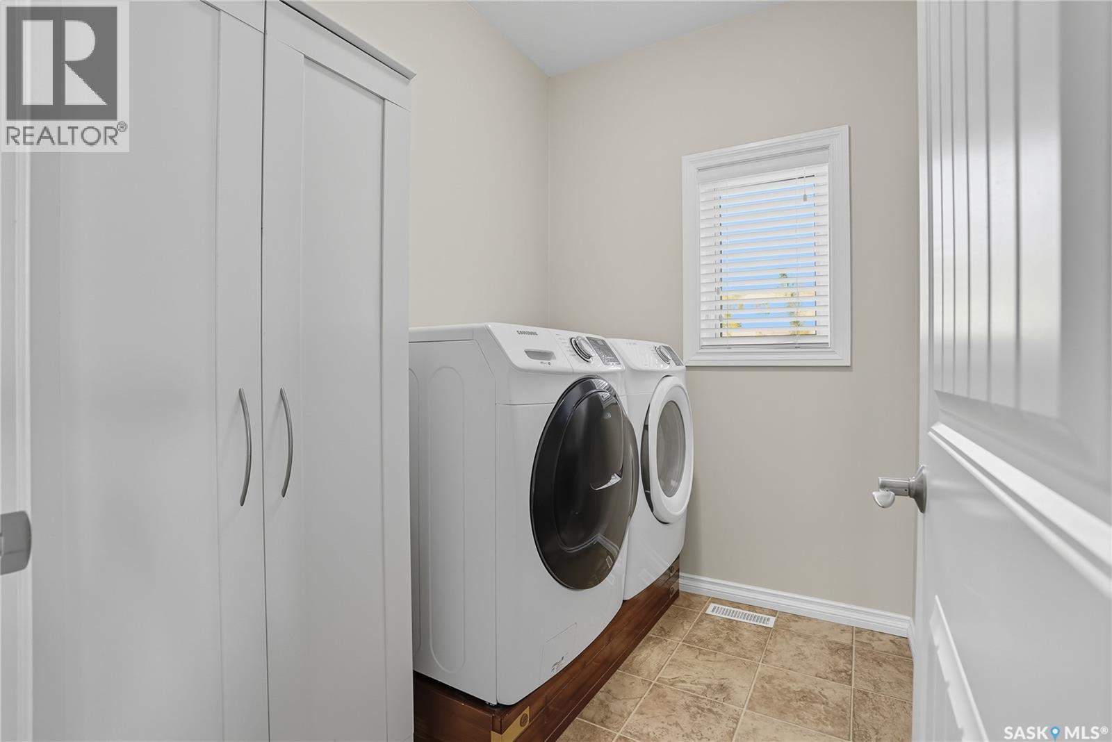 119 Aspen CRESCENT — photo 40