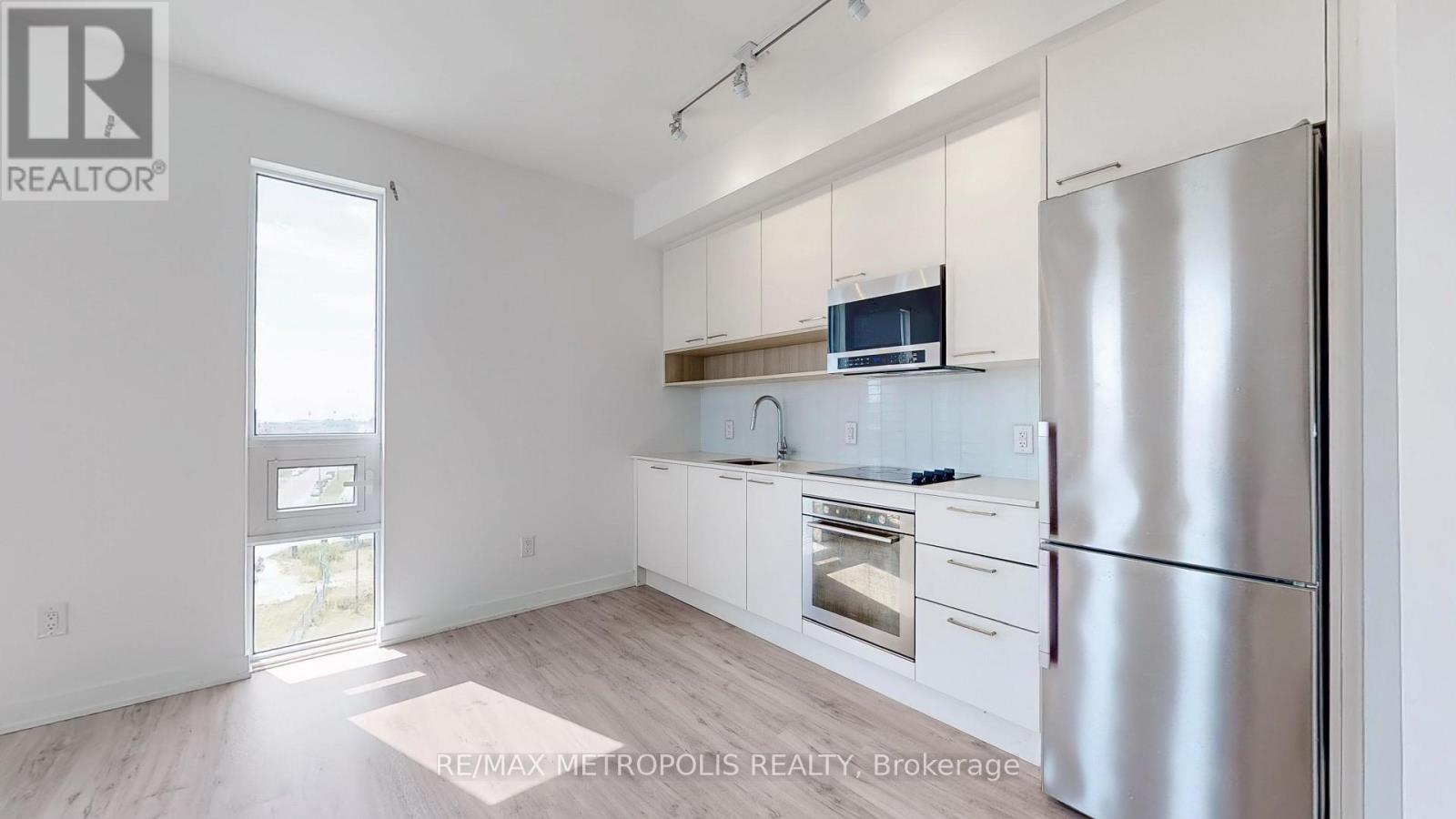 #508 3005 PINE GLEN ROAD N - 13