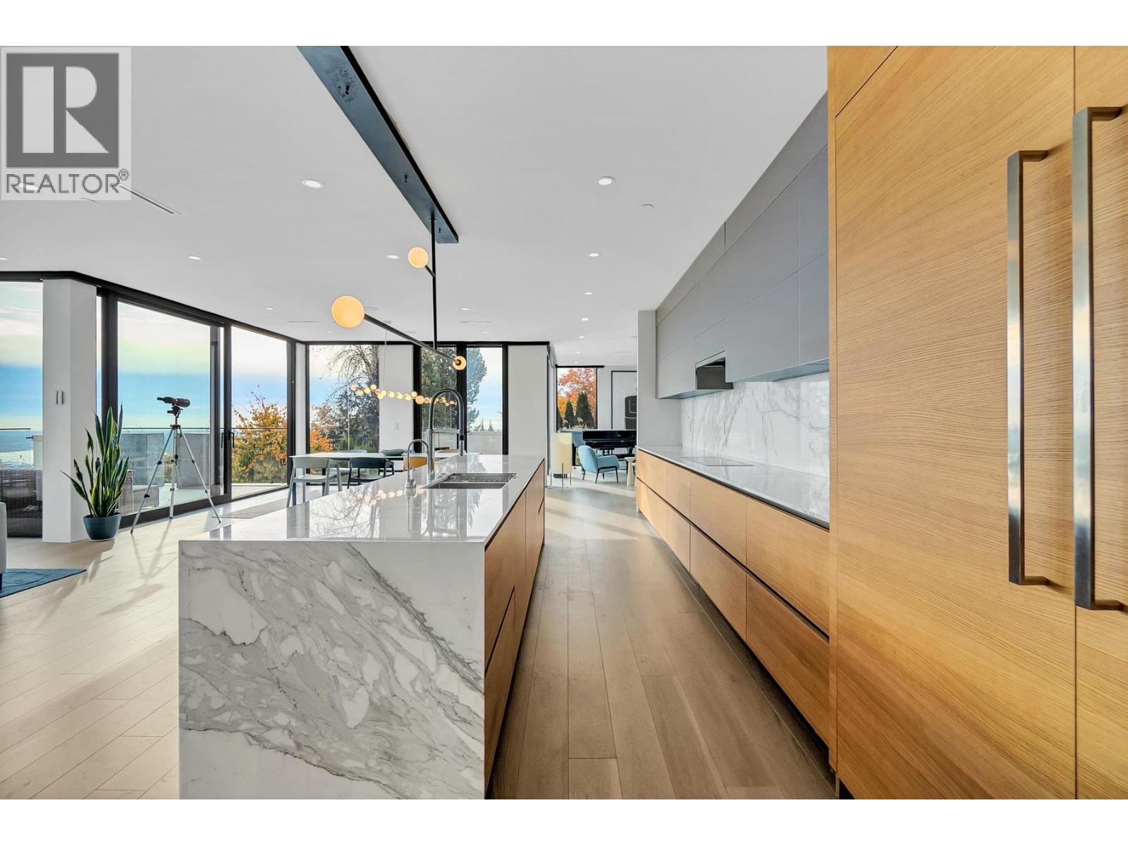 1027 MILLSTREAM ROAD, West Vancouver