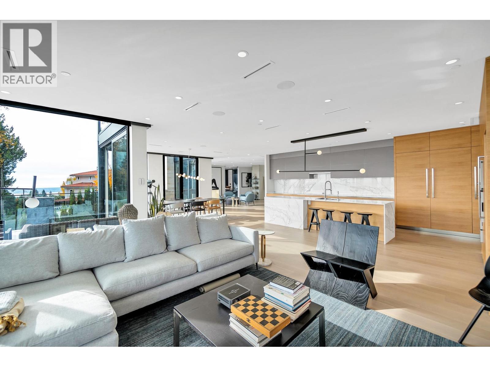 1027 MILLSTREAM ROAD, West Vancouver