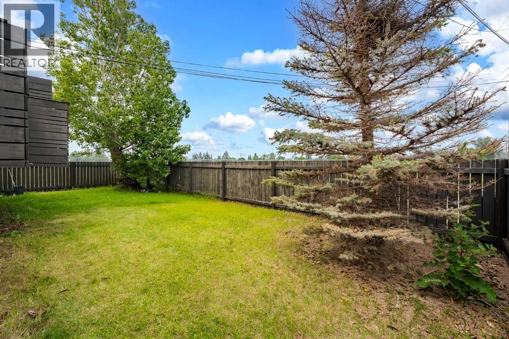 Single Family House Bi-level for Sale in    Avenue NW Bowness Calgary 