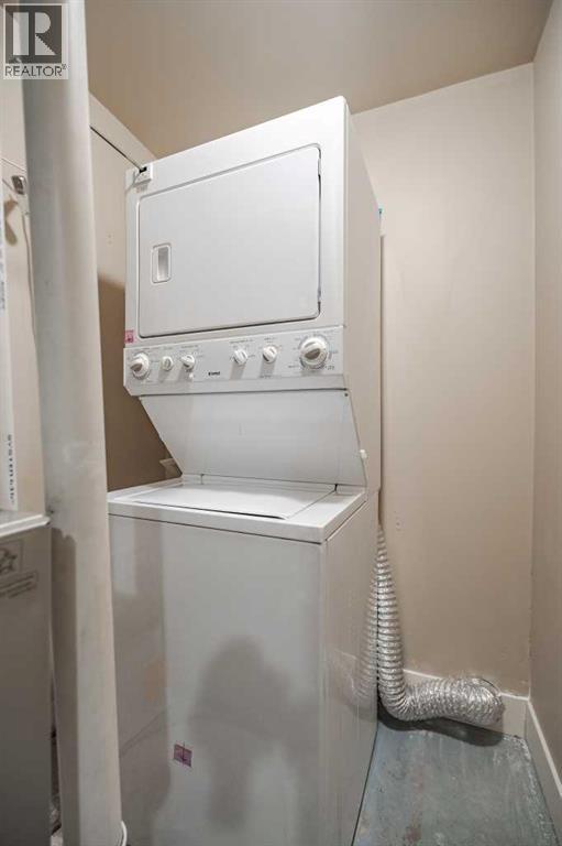 Single Family House Bi-level for Sale in    Avenue NW Bowness Calgary 