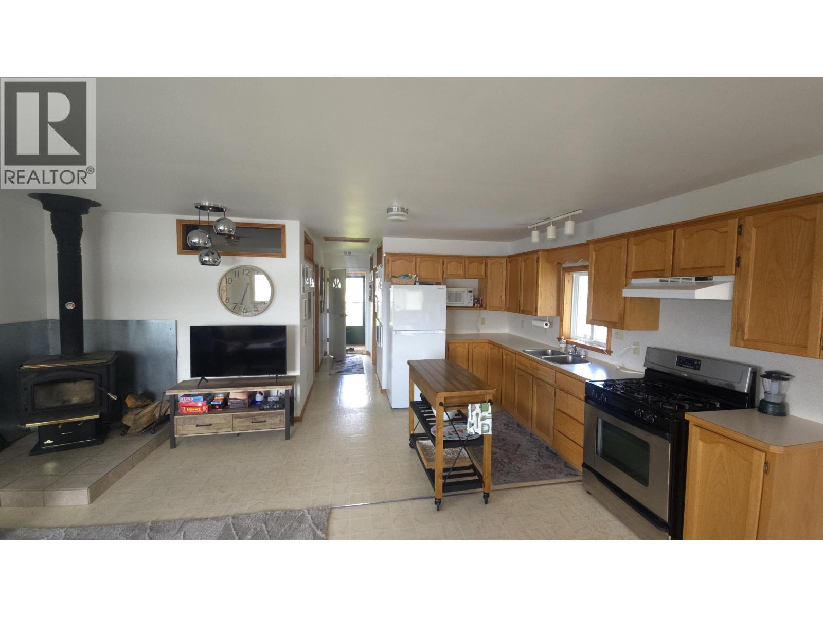 7597 NORTH POINT ROAD - 16