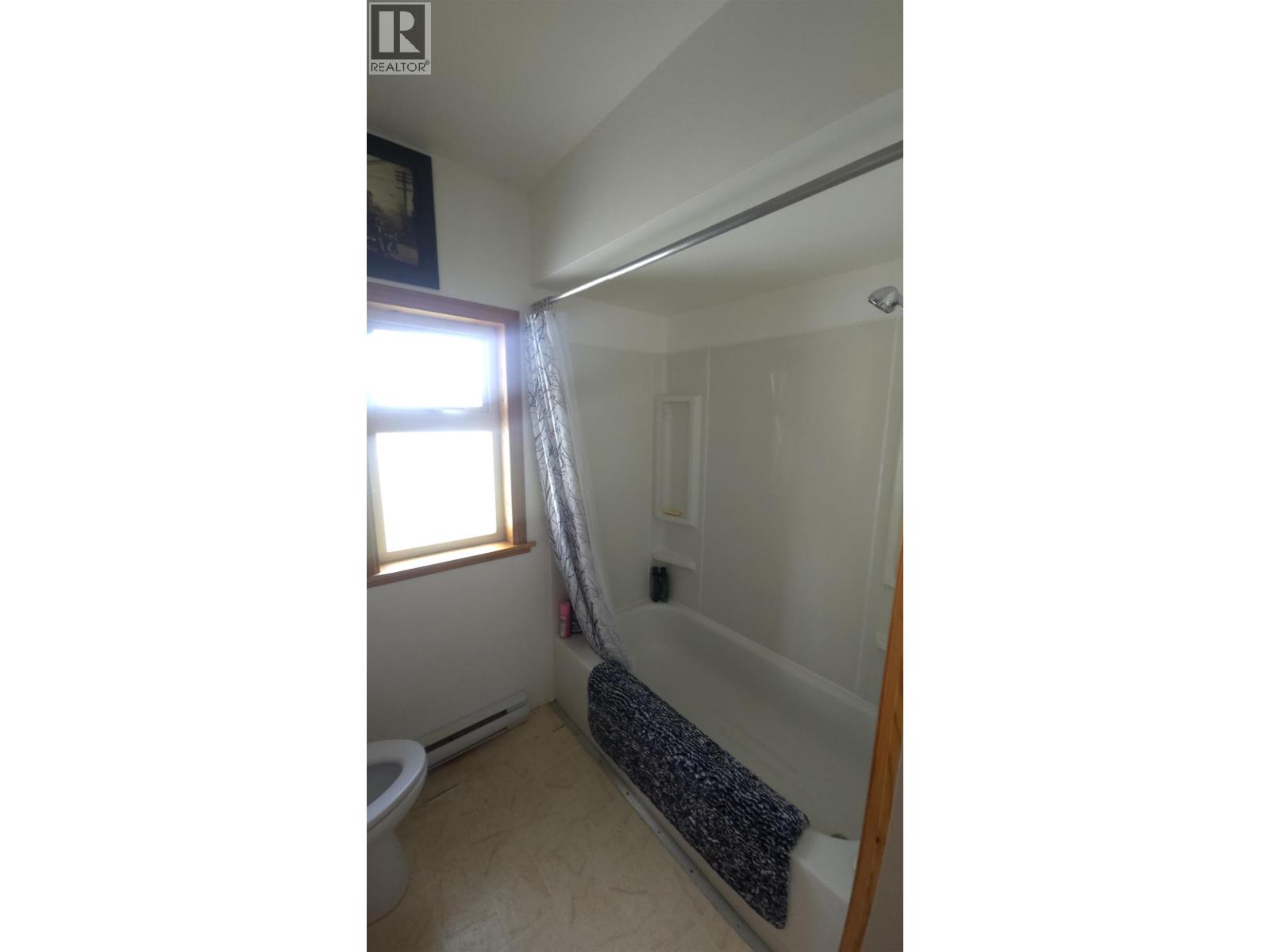 7597 NORTH POINT ROAD - 22