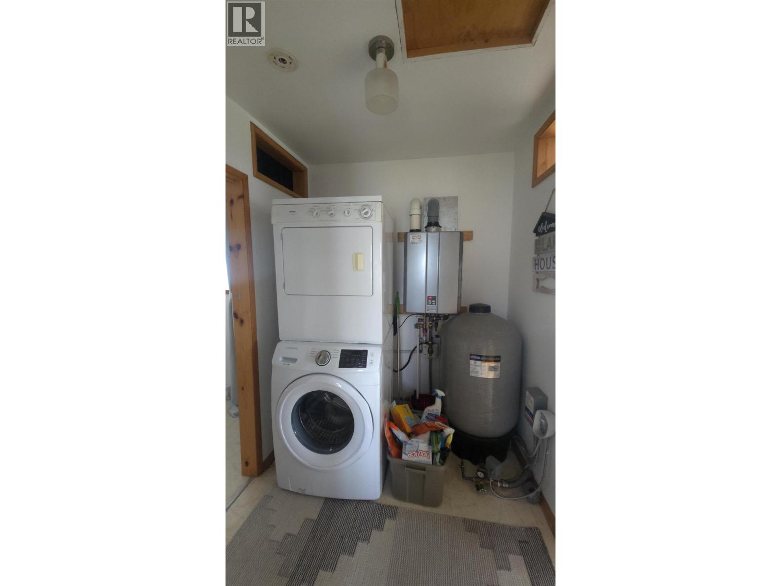 7597 NORTH POINT ROAD - 23