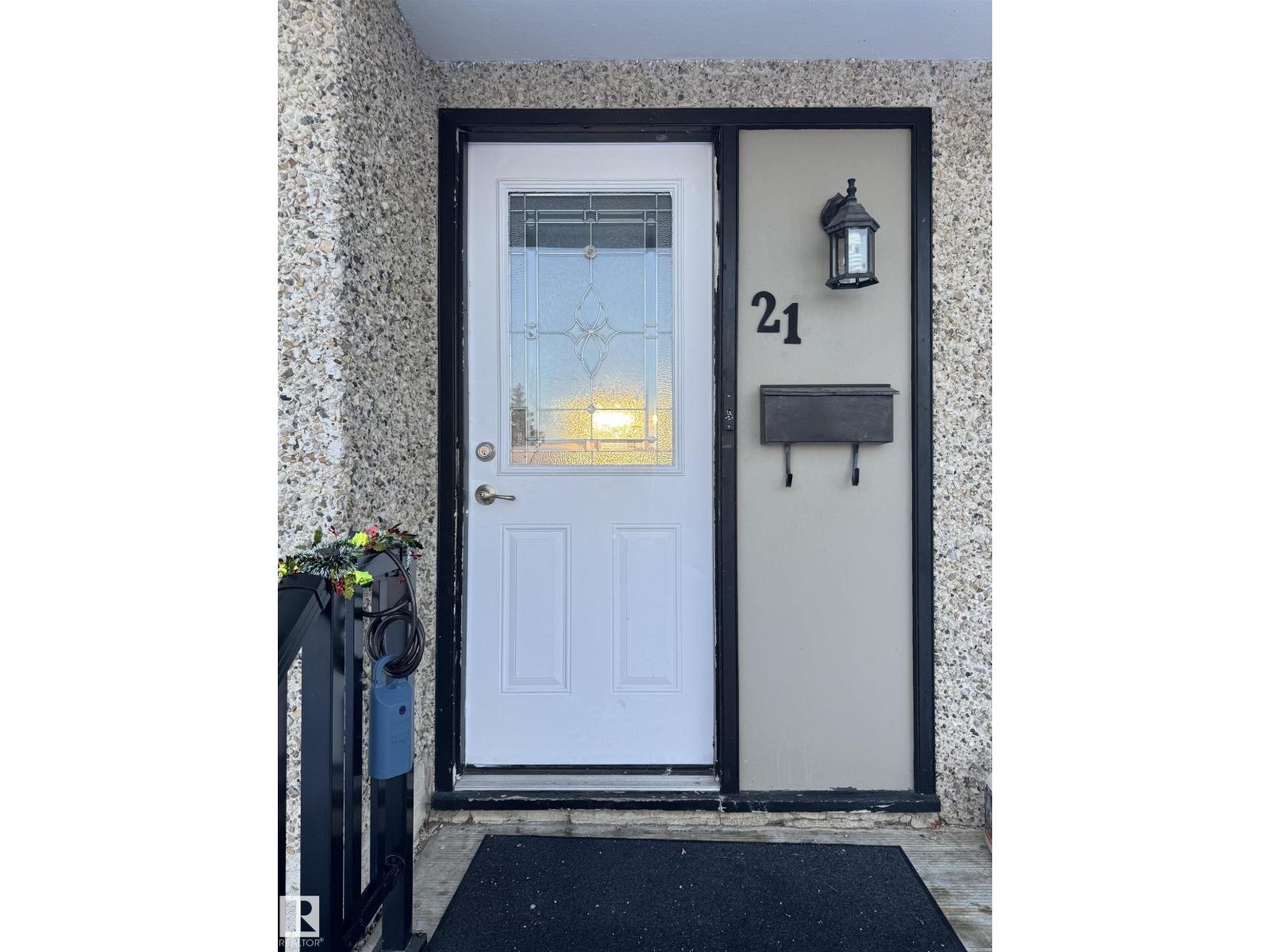 21 LUNDY PARK RD, Stony Plain