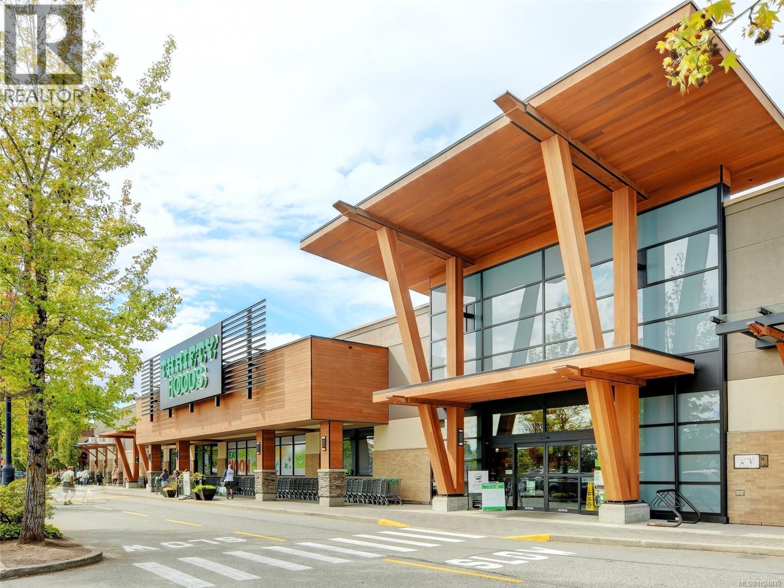 44 4318 Emily Carr Drive, Saanich