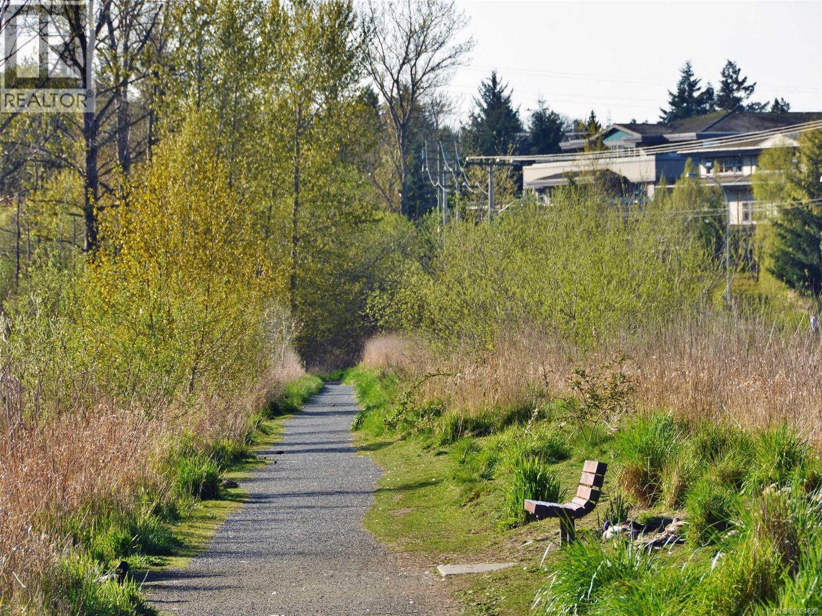 44 4318 Emily Carr Drive, Saanich