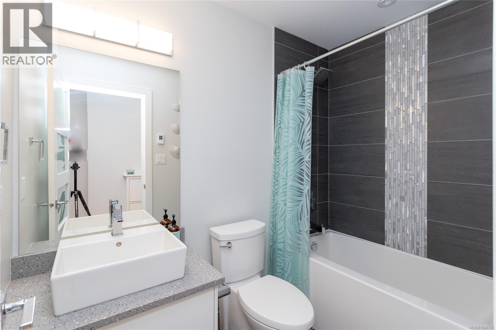 #N408 1105 PANDORA AVE - 20