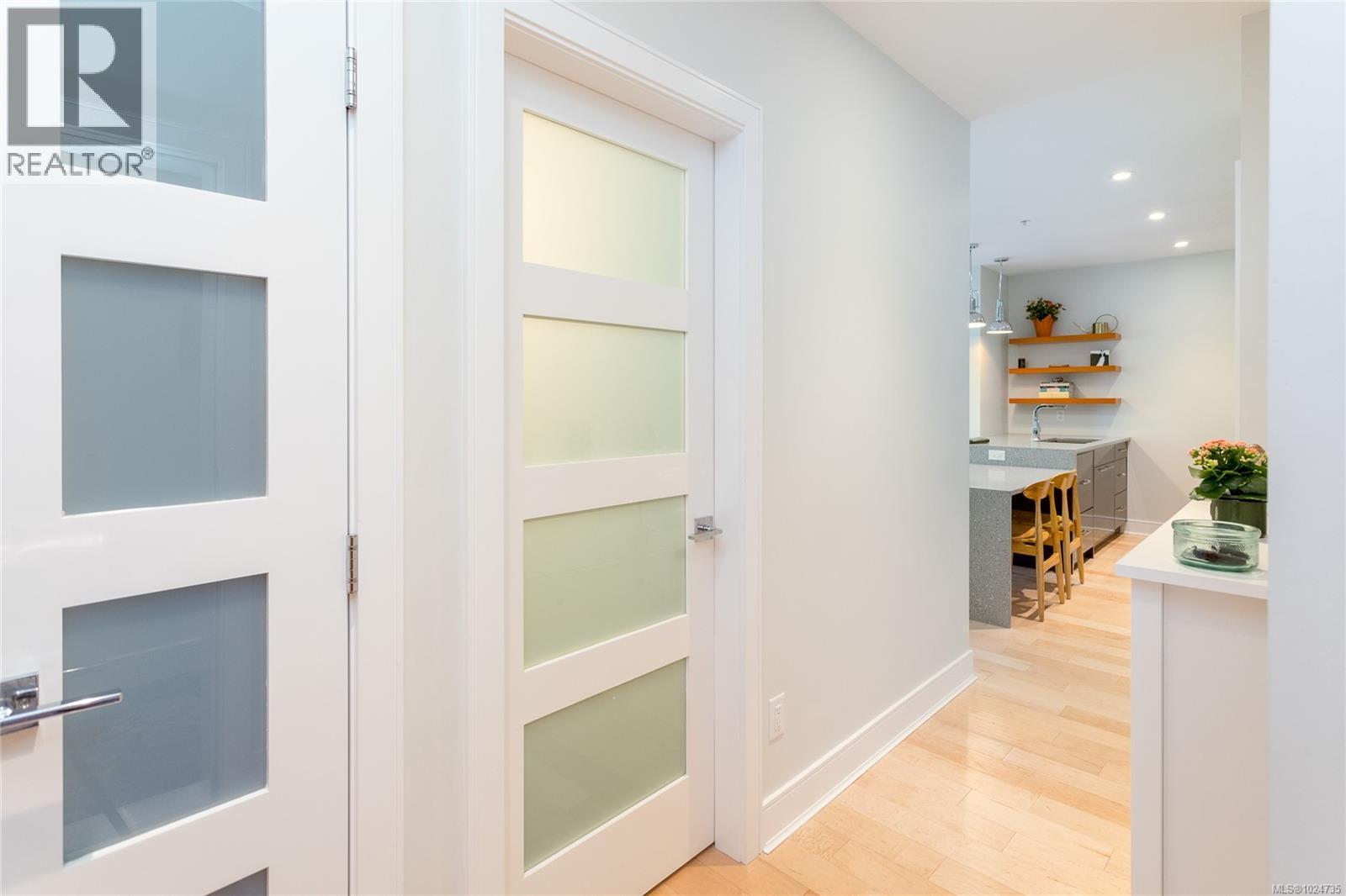 #N408 1105 PANDORA AVE - 23