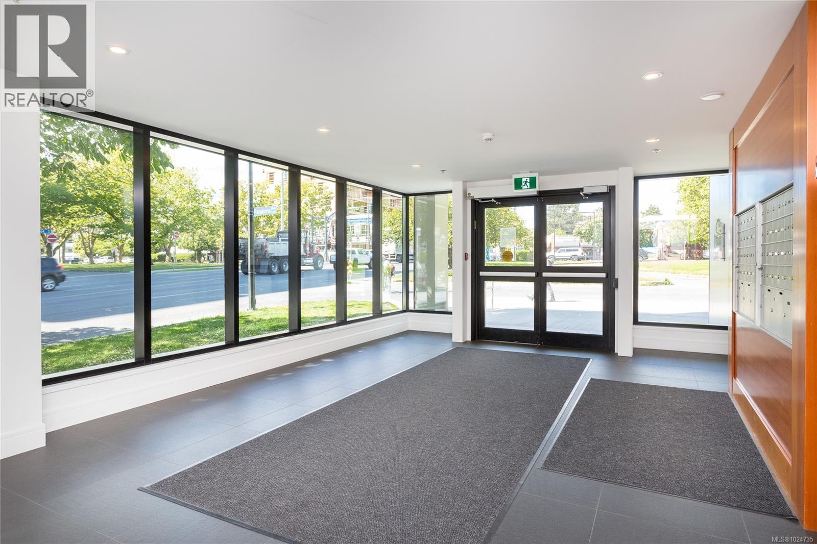 #N408 1105 PANDORA AVE - 34