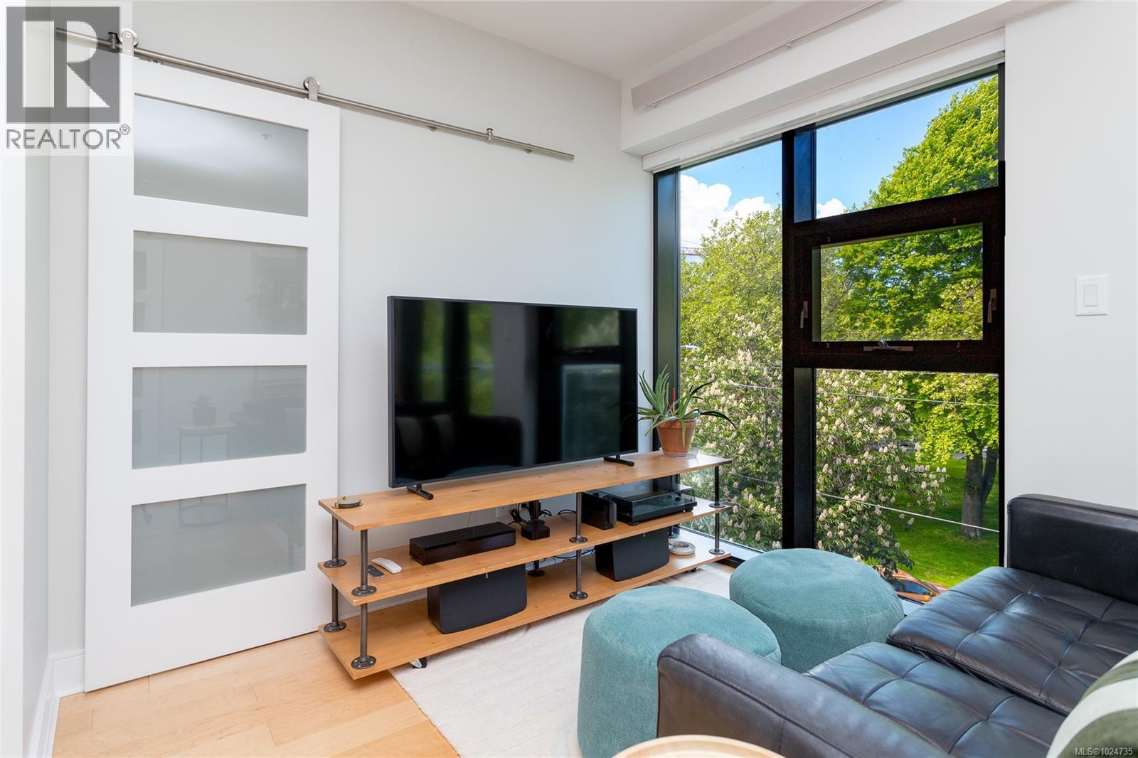 #N408 1105 PANDORA AVE - 5