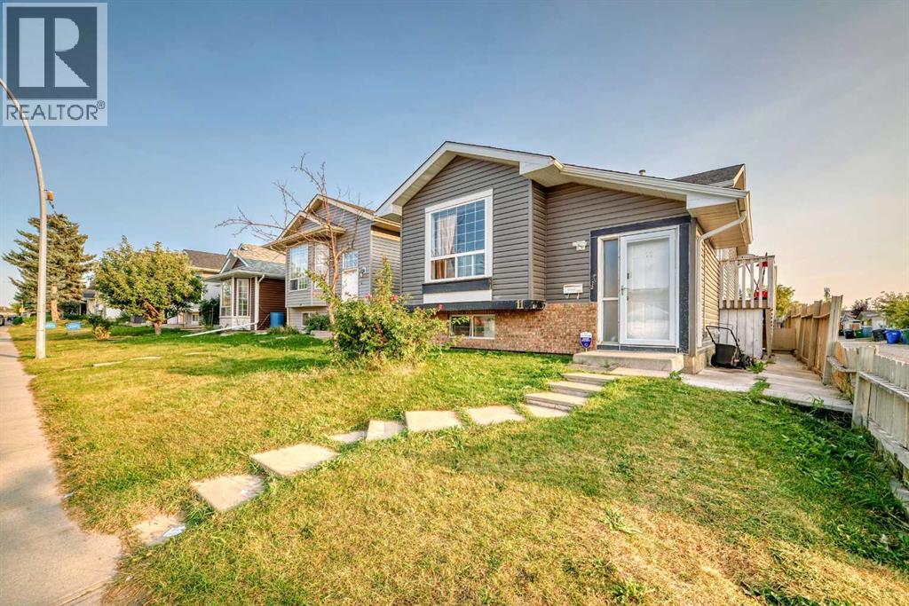Single Family House Bi-level for Sale in  Martinwood Road NE Martindale Calgary 