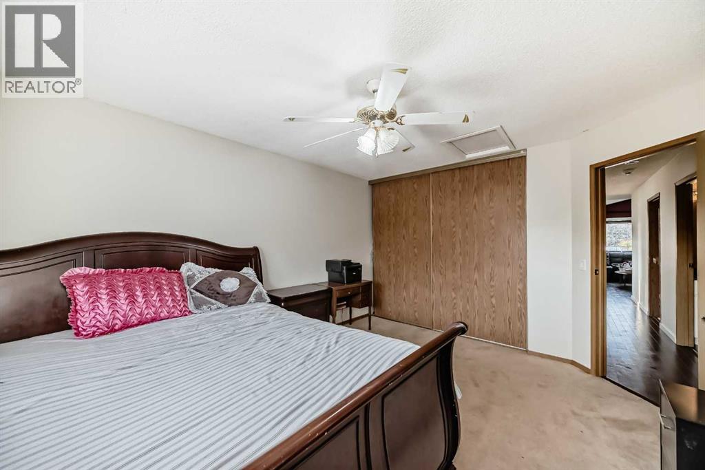 Single Family House Bi-level for Sale in  Martinwood Road NE Martindale Calgary 