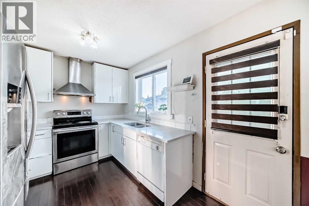 Single Family House Bi-level for Sale in  Martinwood Road NE Martindale Calgary 