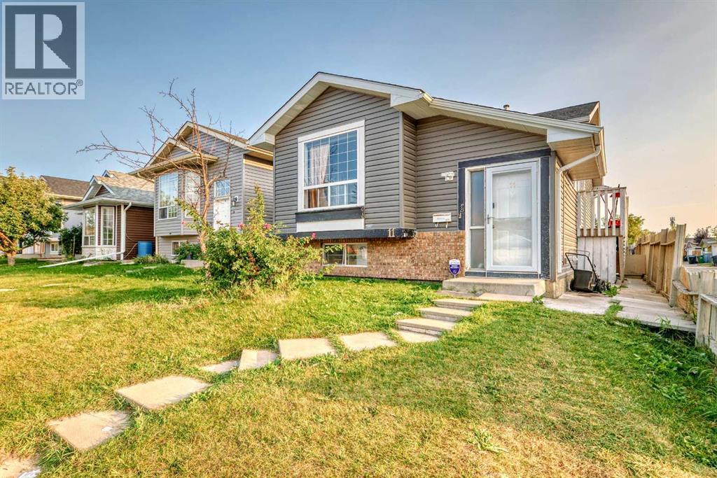 Single Family House Bi-level for Sale in  Martinwood Road NE Martindale Calgary 