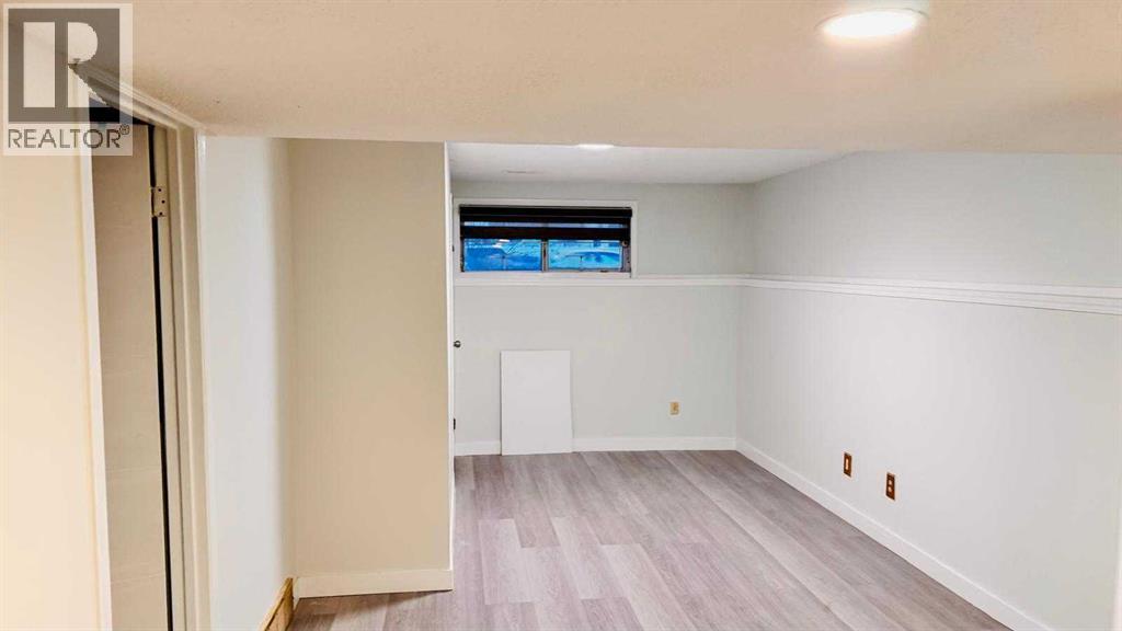 Single Family House Bi-level for Sale in  Martinwood Road NE Martindale Calgary 