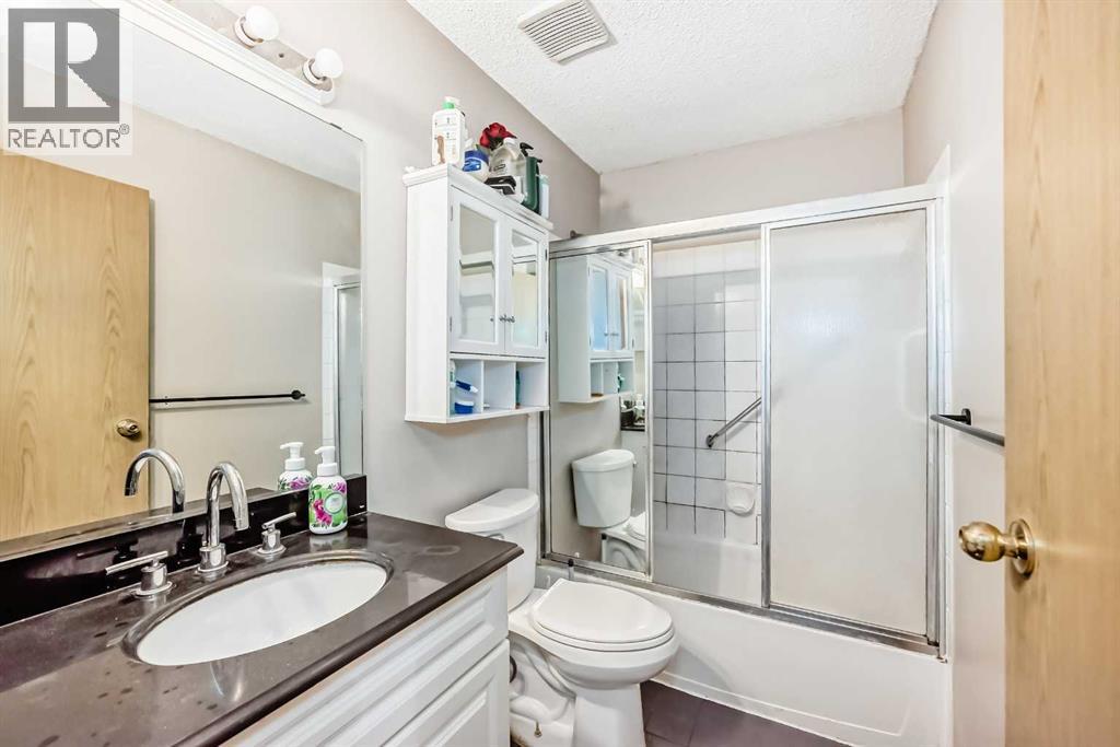 Single Family House Bi-level for Sale in  Martinwood Road NE Martindale Calgary 