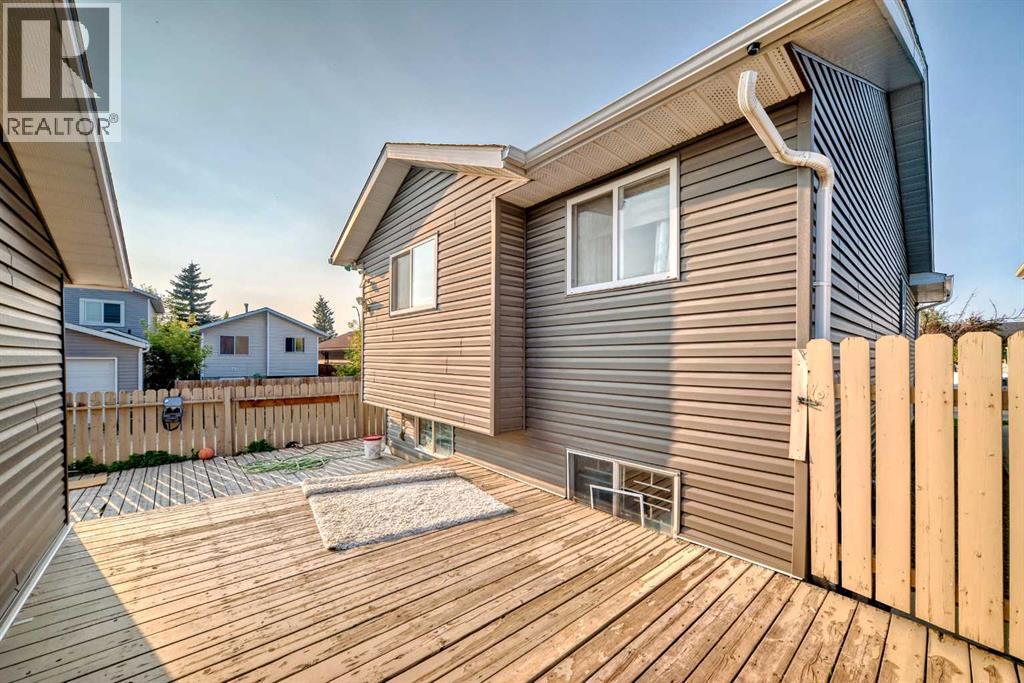 Single Family House Bi-level for Sale in  Martinwood Road NE Martindale Calgary 