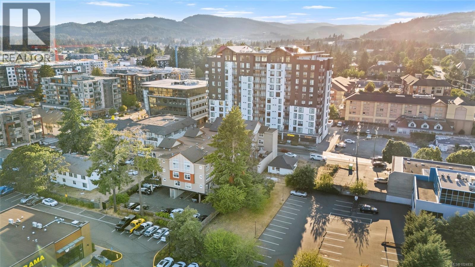 #321 2829 PEATT RD - 26