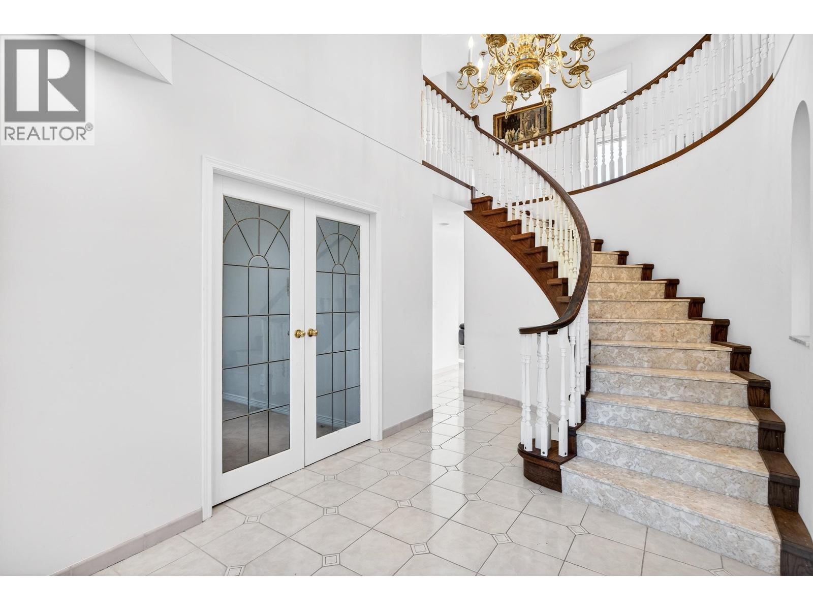 291 N SPRINGER AVENUE, Burnaby