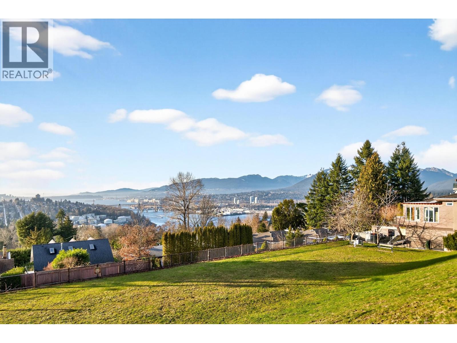 291 N SPRINGER AVENUE, Burnaby