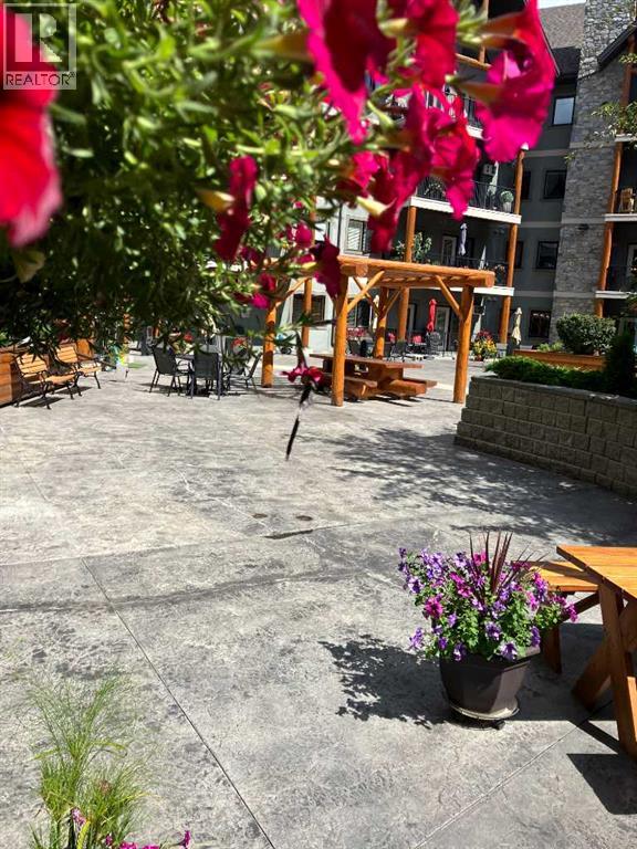 77 George Fox Trail, Cochrane