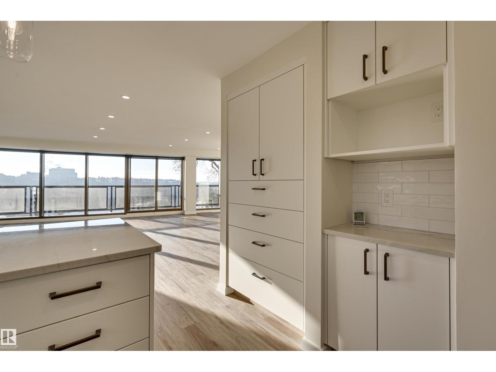 #1 11960 100 AV NW - 21