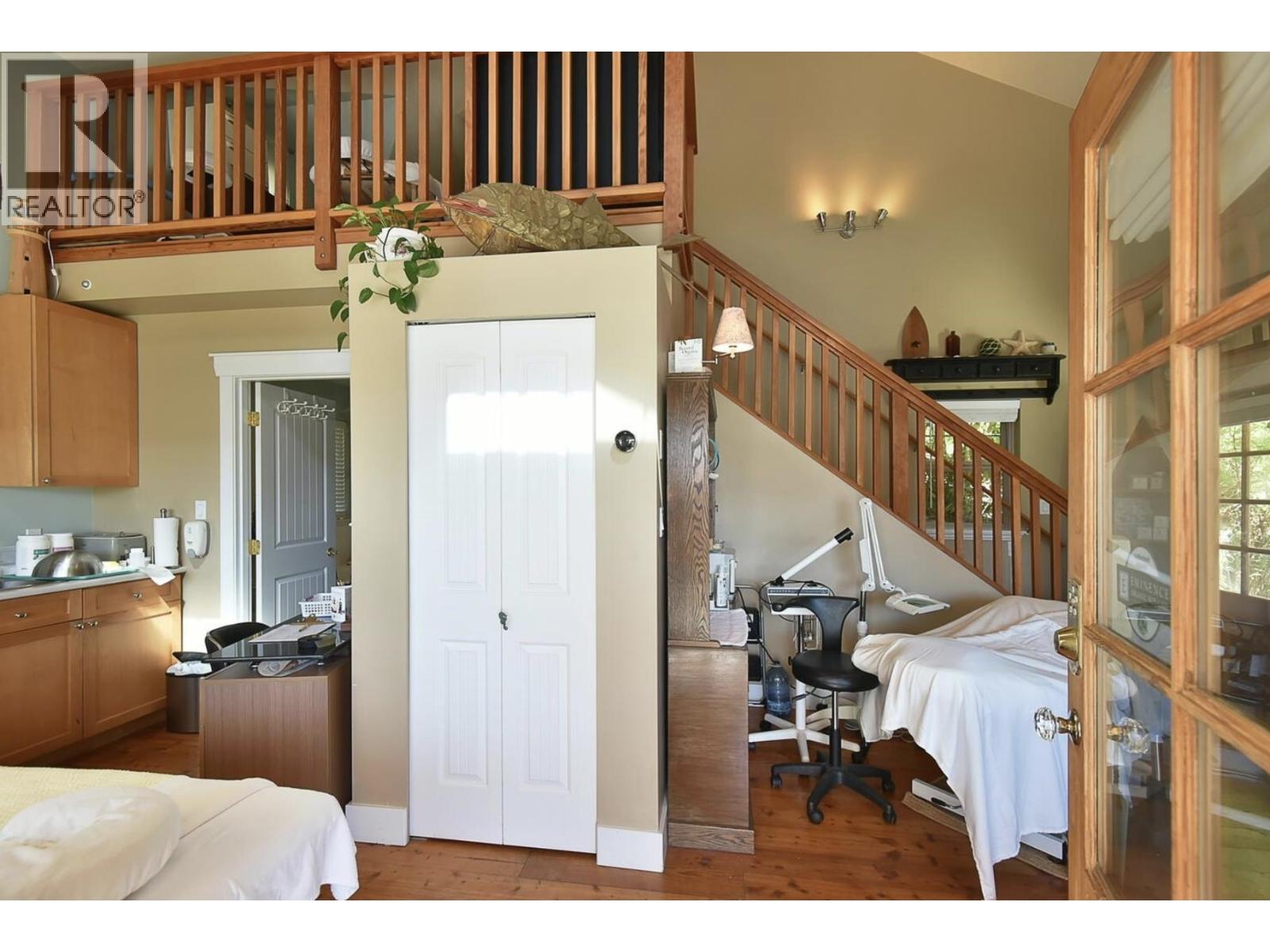 7545 ISLETS PLACE, Sechelt