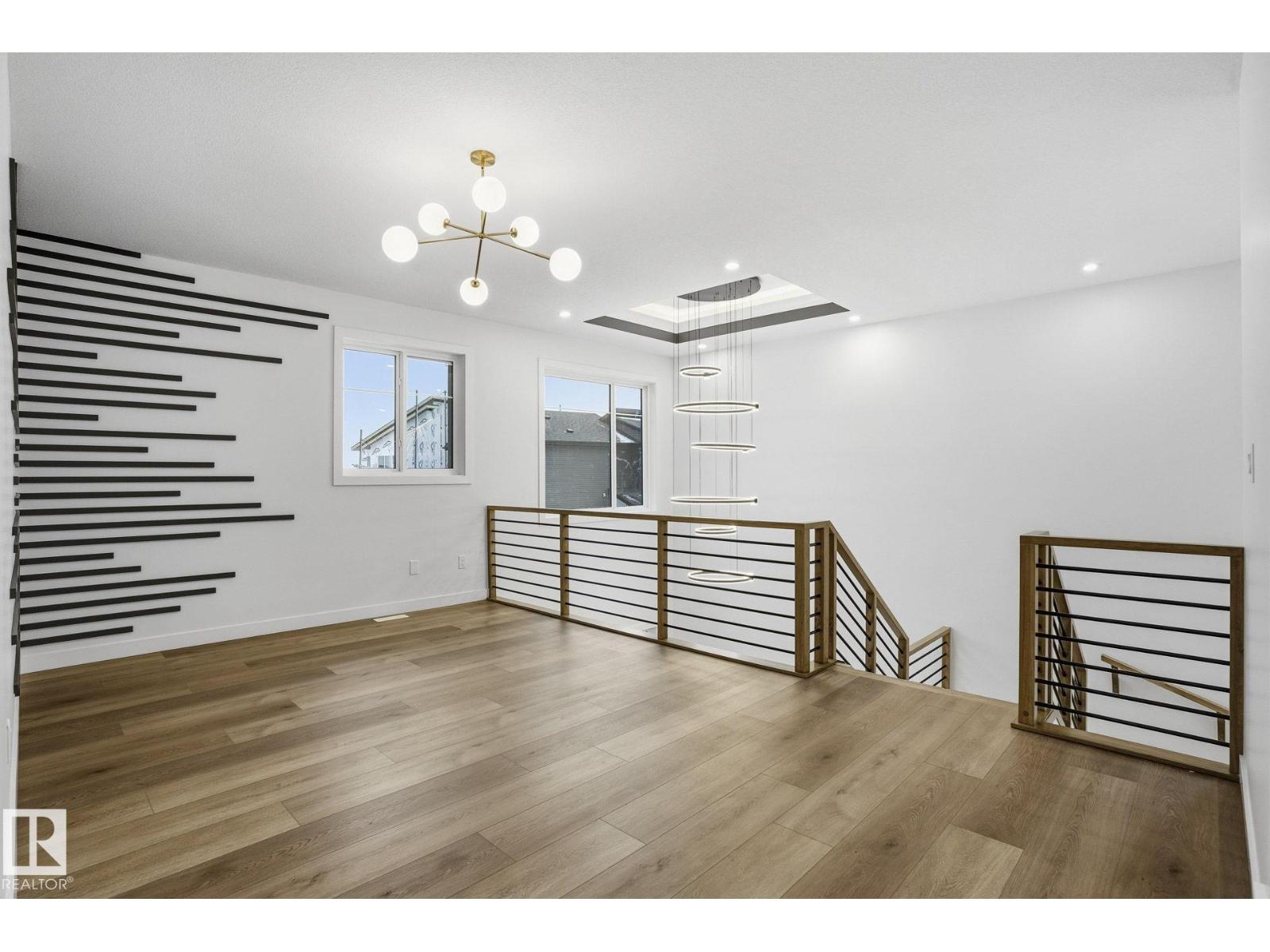 6408 26 ST NE - 18
