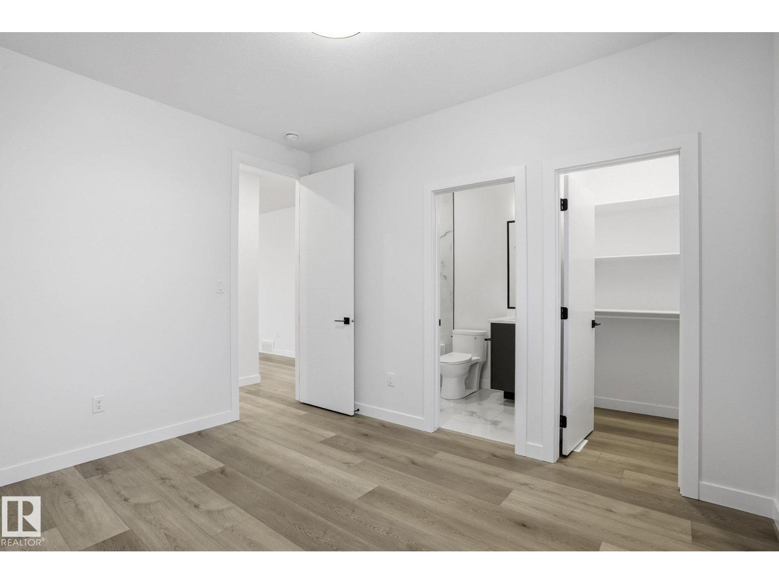 6408 26 ST NE - 29