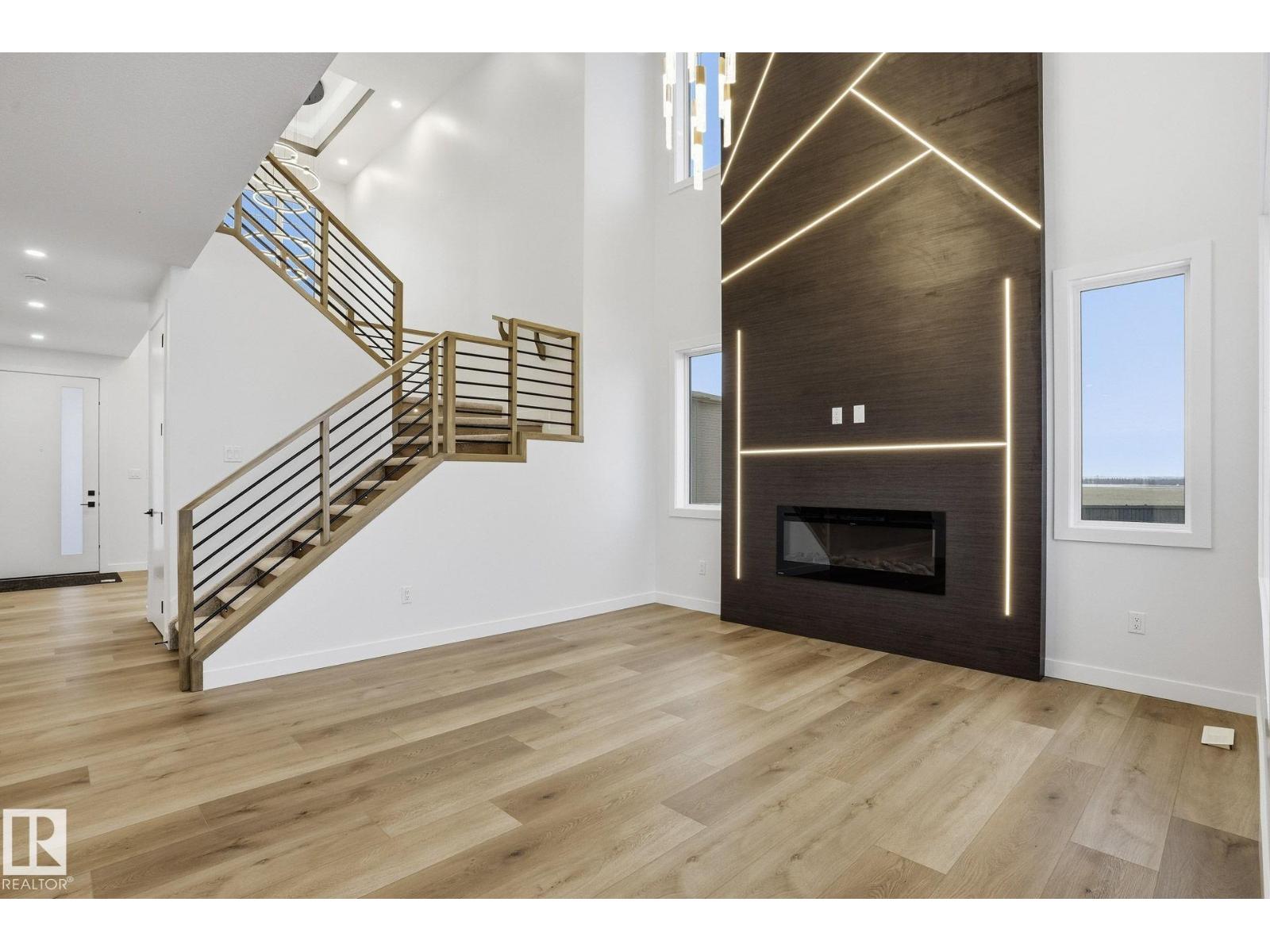 6408 26 ST NE - 6
