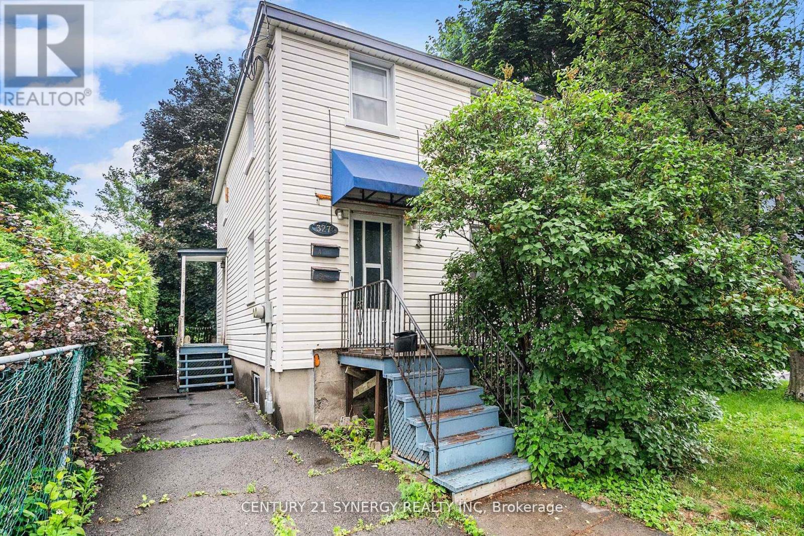 327 RICHELIEU AVENUE - 1
